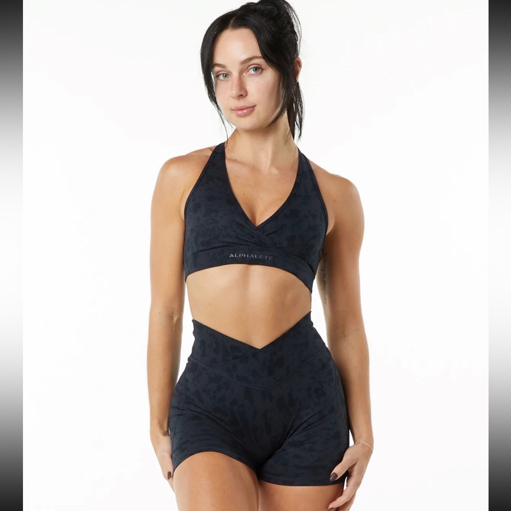 Alphalete Surface Wrap bra & Short